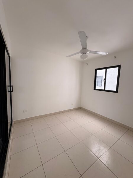 ALQUILER DE APARTAMENTO DE DOS HABITACIONES EN PROYECTO CERRADO CON AMENIDADES