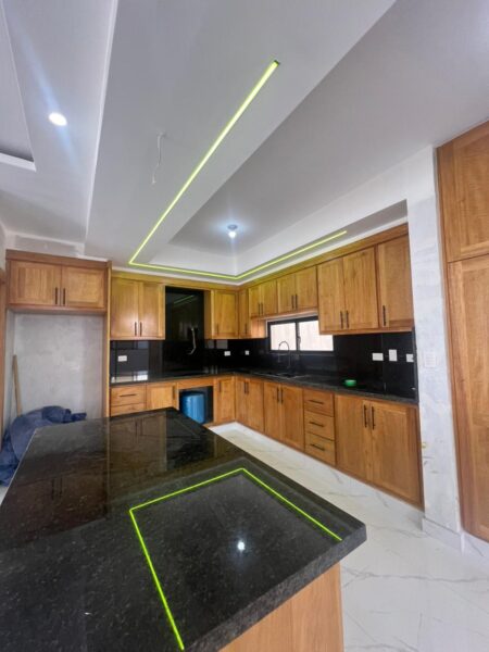 CASA A ESTRENAR DE VENTA