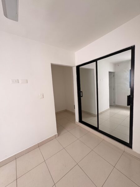 ALQUILER DE APARTAMENTO DE DOS HABITACIONES EN PROYECTO CERRADO CON AMENIDADES