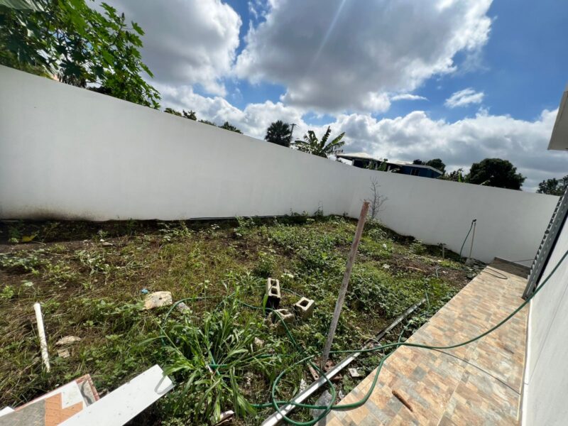 CASA DE DOS NIVELES DE VENTA