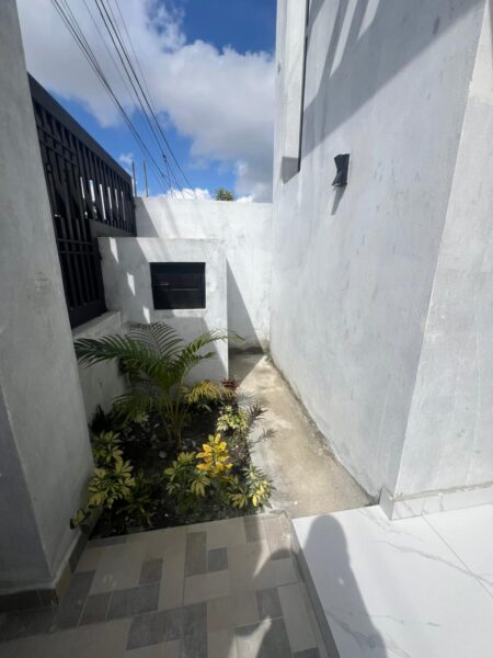 CASA A ESTRENAR DE VENTA