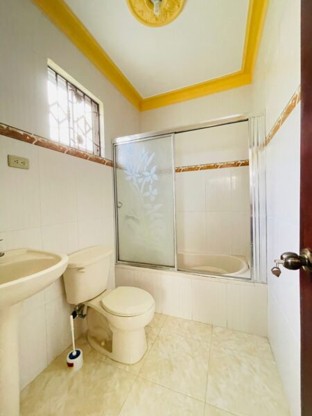 VENTA DE CASA EN LOS PRADOS