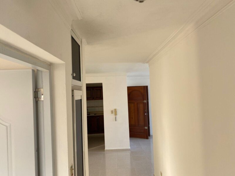 SE VENDE APARTAMENTO EN LOS LLANOS DE GURABO