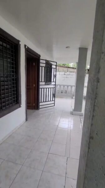 CASA DE SEGUNDA DE VENTA EN GURABO