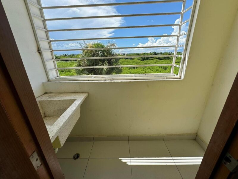 APARTAMENTO DE VENTA EN LA AUTOPISTA DUARTE 4TO NIVEL CON AZOTEA