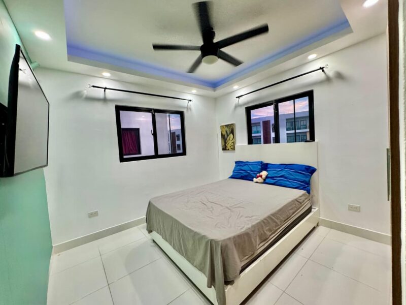 LUJOSO PENTHOUSE EN VENTA EN LOS LLANOS DE GURABO