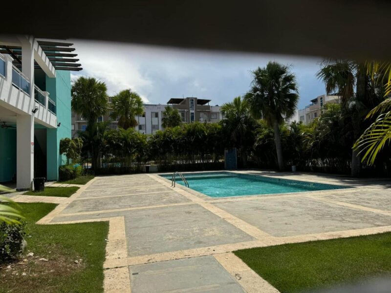 APARTAMENTO DE VENTA EN LA AUTOPISTA DUARTE 4TO NIVEL CON AZOTEA