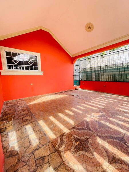 VENTA DE CASA EN LOS PRADOS