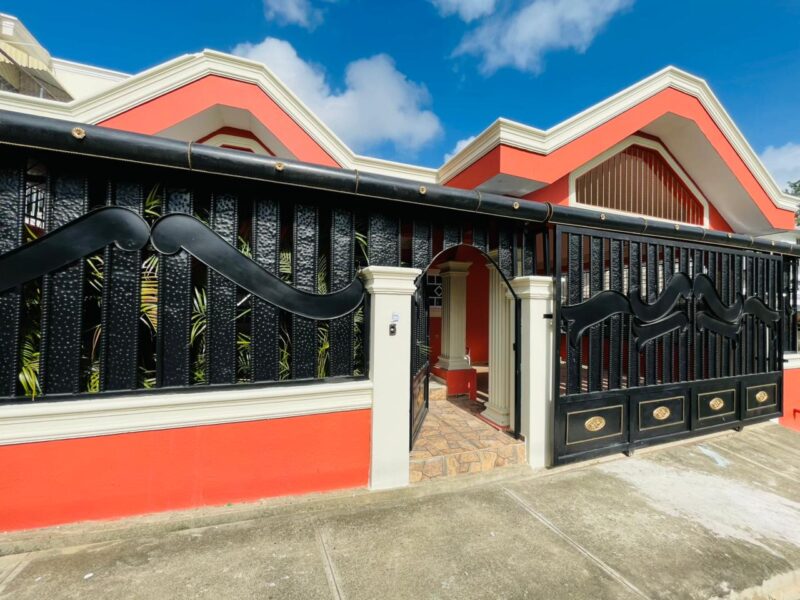 VENTA DE CASA EN LOS PRADOS