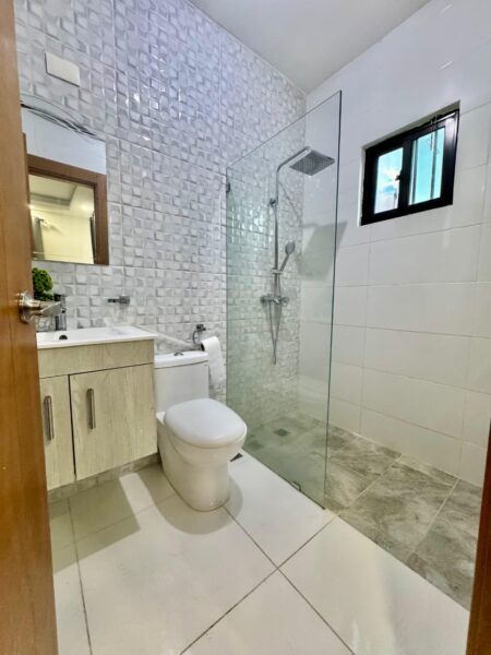 LUJOSO PENTHOUSE EN VENTA EN LOS LLANOS DE GURABO